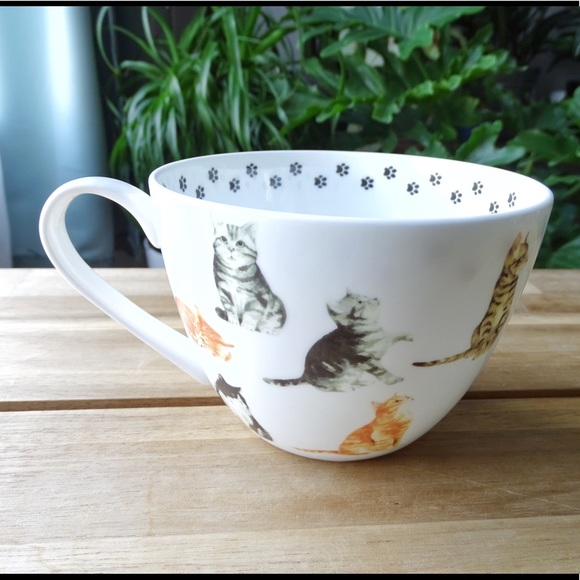 Cappuccino Latte Cat Mug: Bone China - Picture 2 of 4